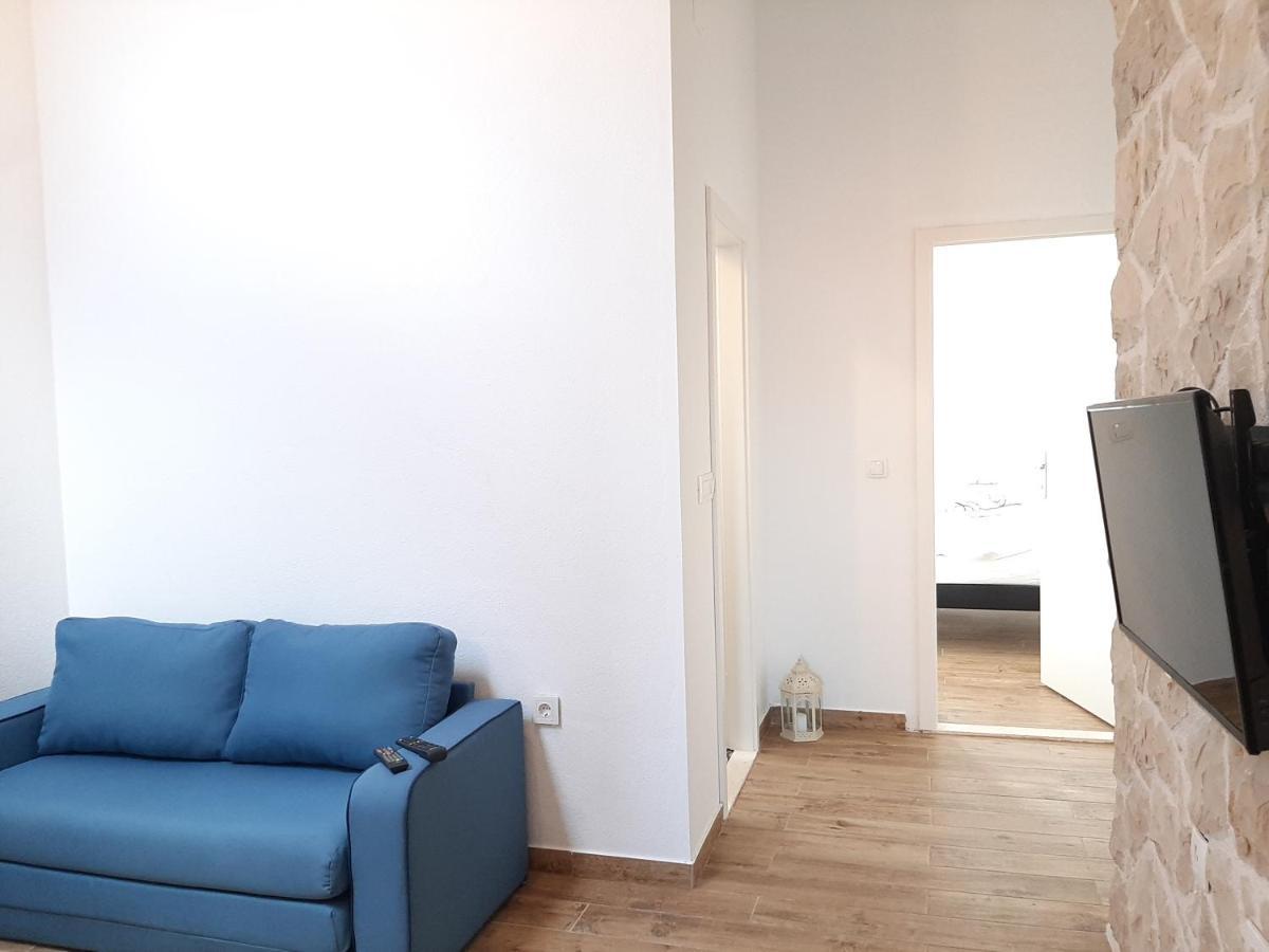 Holiday Beach House Apartment Grebastica Ngoại thất bức ảnh