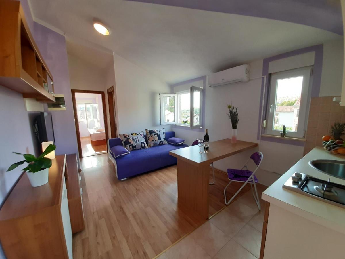 Holiday Beach House Apartment Grebastica Ngoại thất bức ảnh