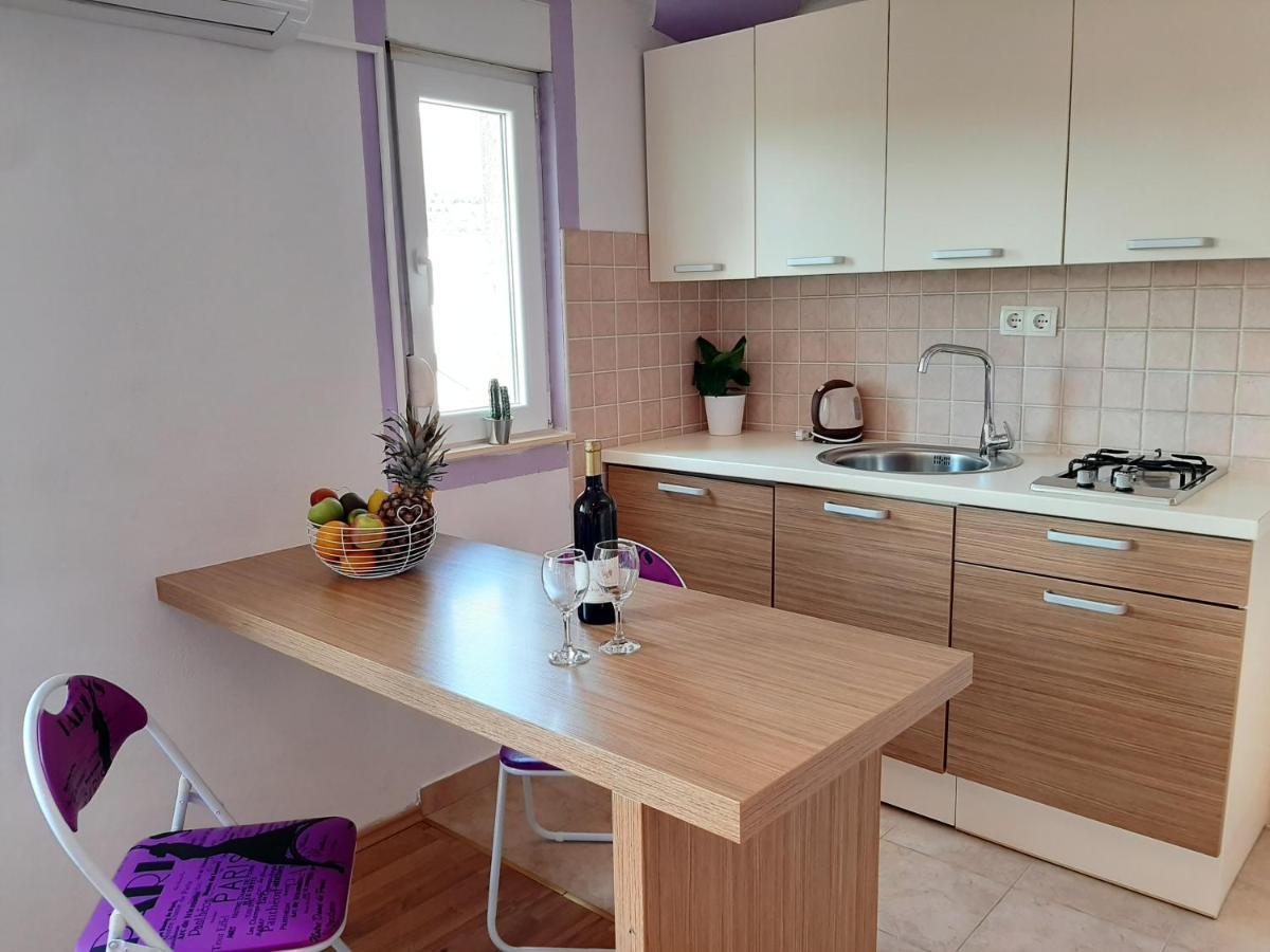 Holiday Beach House Apartment Grebastica Ngoại thất bức ảnh