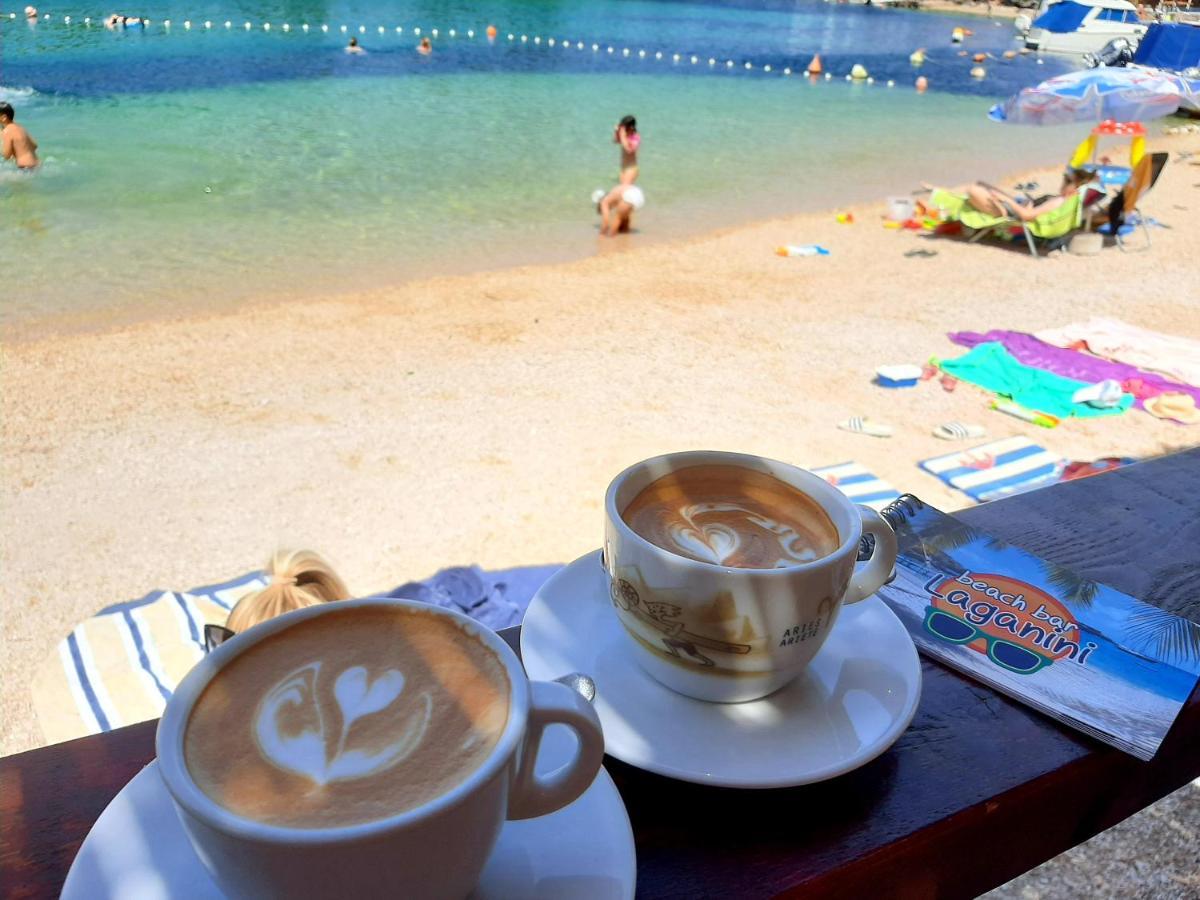 Holiday Beach House Apartment Grebastica Ngoại thất bức ảnh