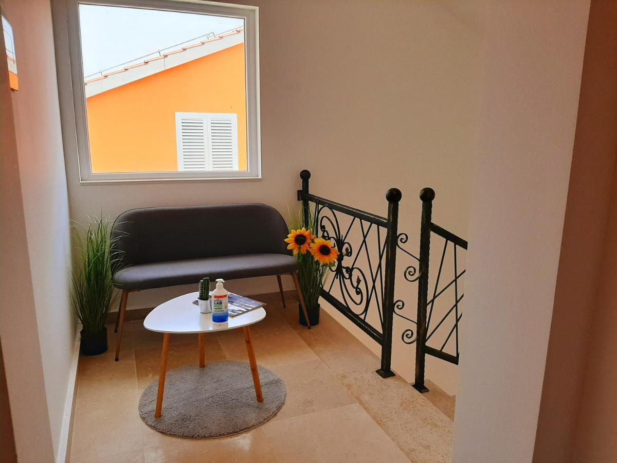 Holiday Beach House Apartment Grebastica Ngoại thất bức ảnh